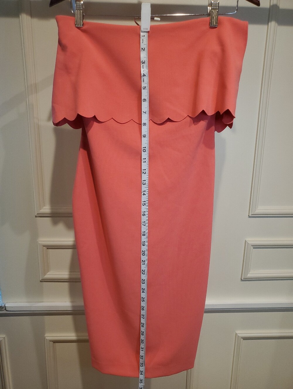 Likely Strapless Scallop-Trim Flamingo Color Midi Dress Bodycon Women's Size 4 - Picture 4 of 10